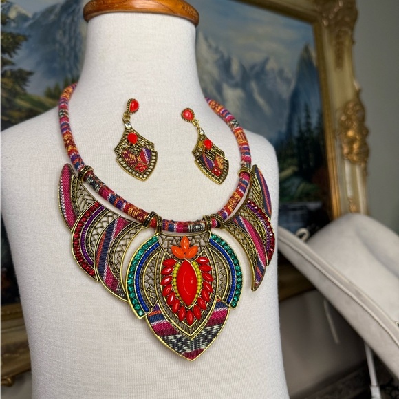 Handmade Bohemian Tribal Chunky Colorful Statement Necklace and Earring Set - Picture 7 of 8
